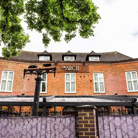 Oyo The Arch, Wembly Stadium Hotel Лондон Екстериор снимка