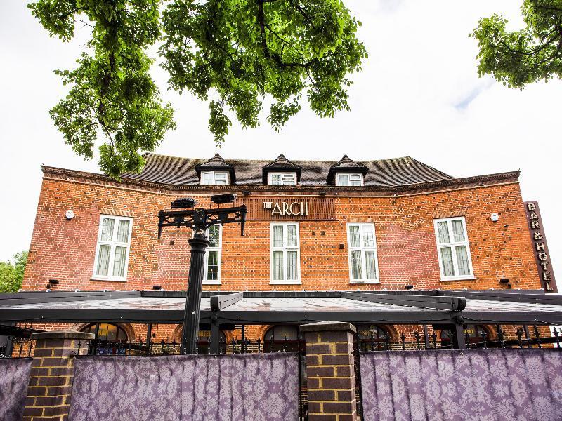 Oyo The Arch, Wembly Stadium Hotel Лондон Екстериор снимка